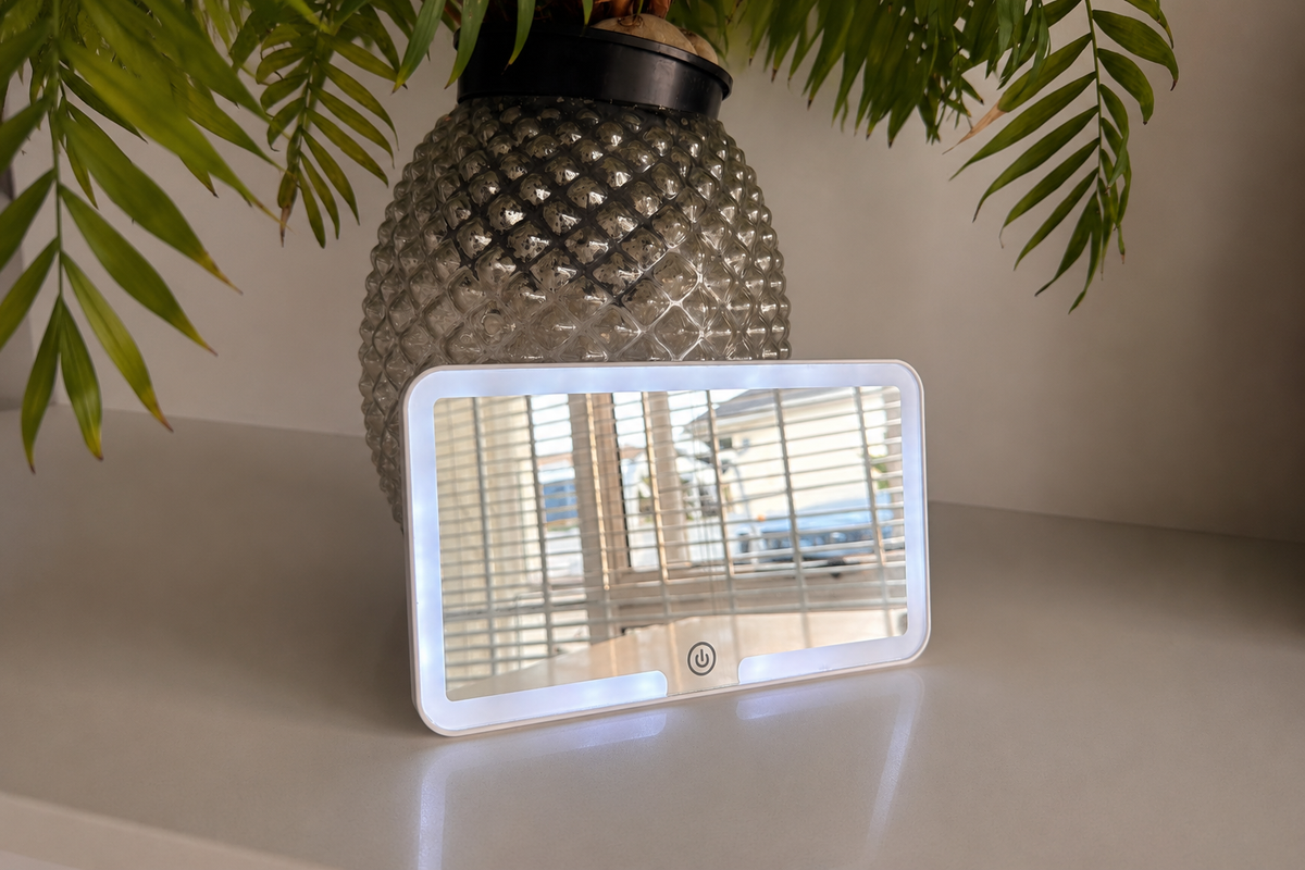 Velrix LumiMirror™